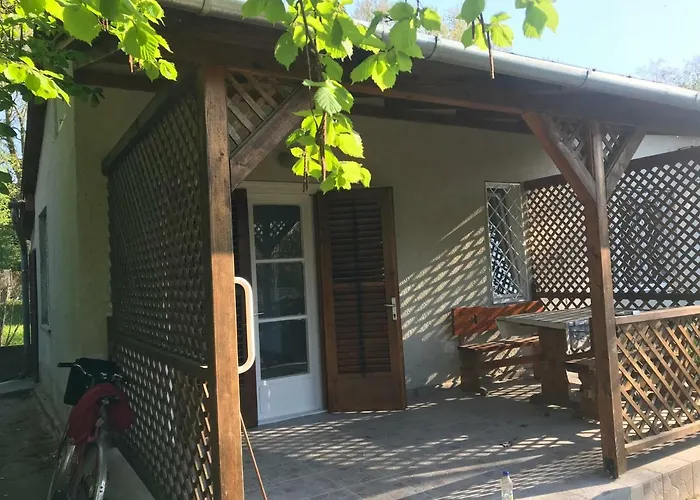 Balatonszemes Small House